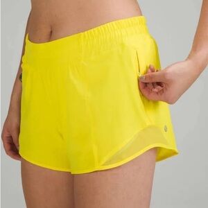 Lululemon Hotty Hot LR Short 4” Lined Sonic Yellow Size 8